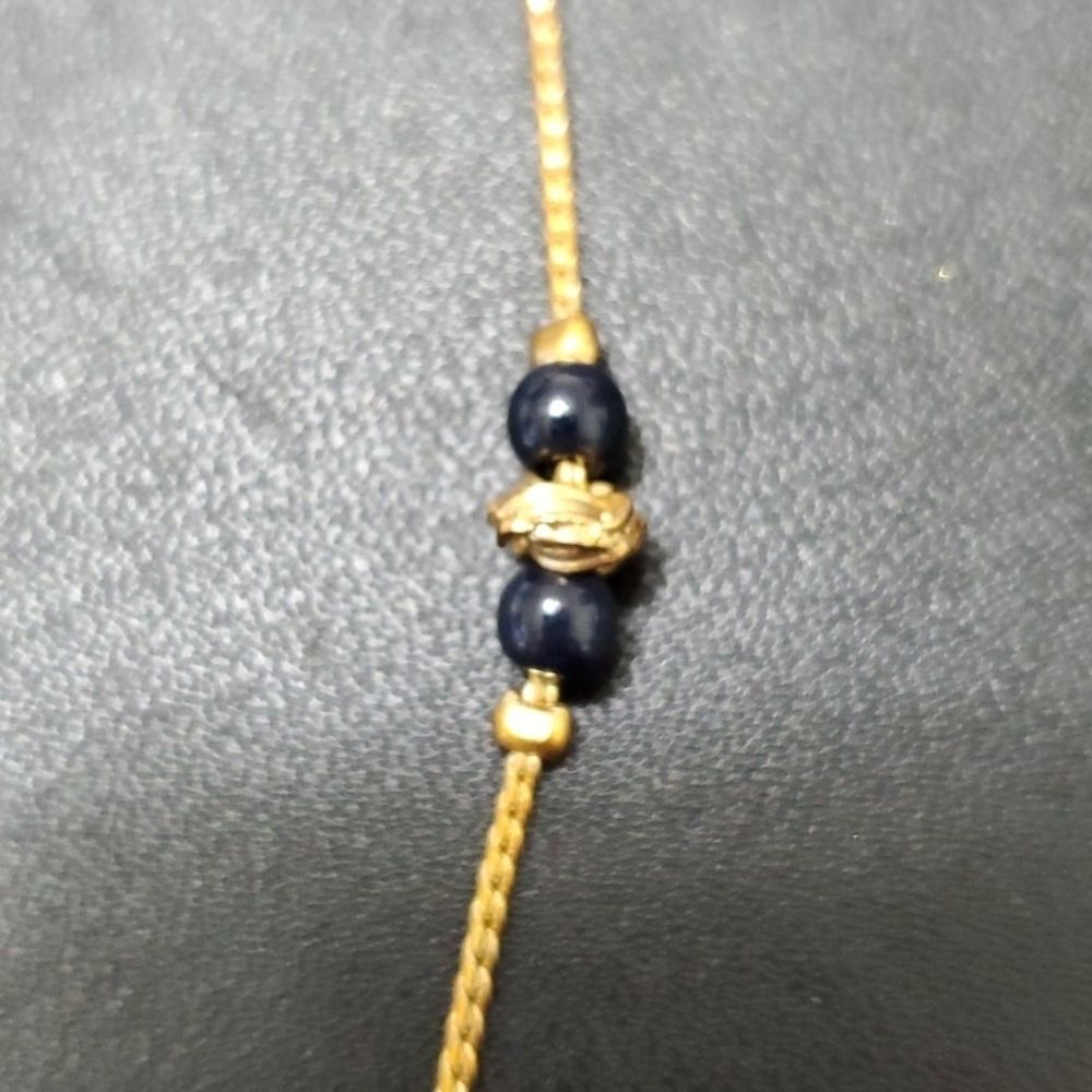 Gold tone dainty bead necklace 17" - Picture 4 of 10